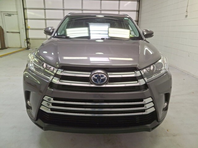 2017 Toyota Highlander Hybrid Limited photo 2