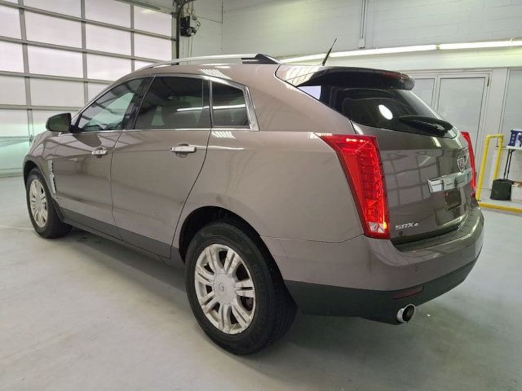 Used 2012 CADILLAC SRX Luxury SUV