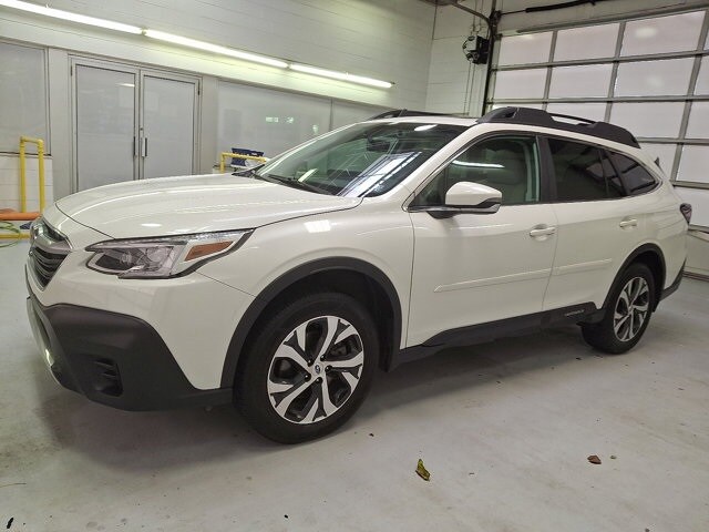 2020 Subaru Outback Limited photo 2