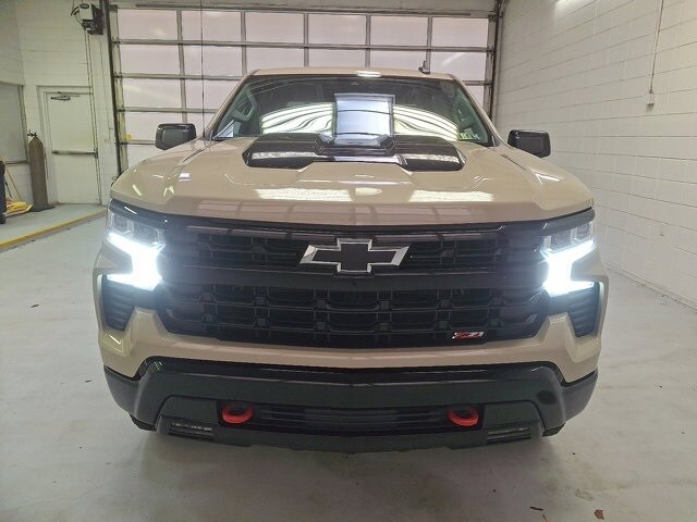 2022 Chevrolet Silverado 1500 LT Trail Boss photo 2