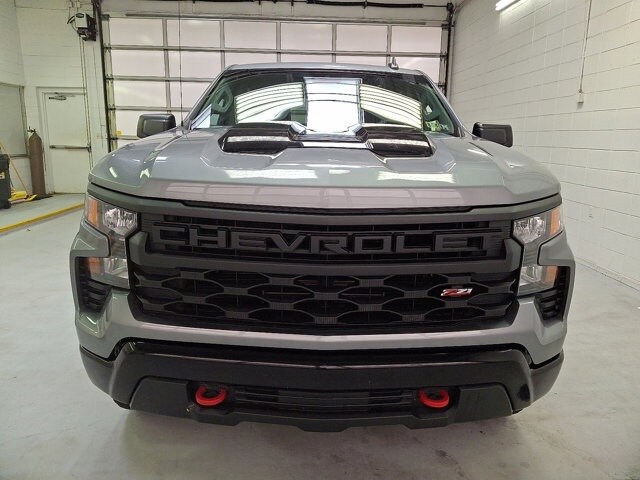 2023 Chevrolet Silverado 1500 Custom Trail Boss photo 2
