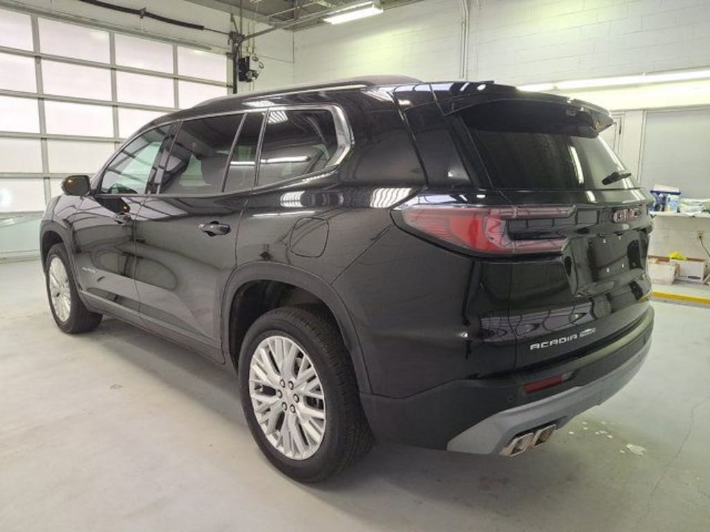 Used 2026 GMC Acadia Elevation SUV