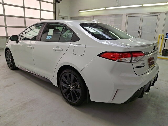 2024 Toyota Corolla SE photo 3