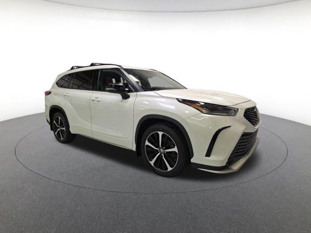 Used 2021 Toyota Highlander XSE SUV