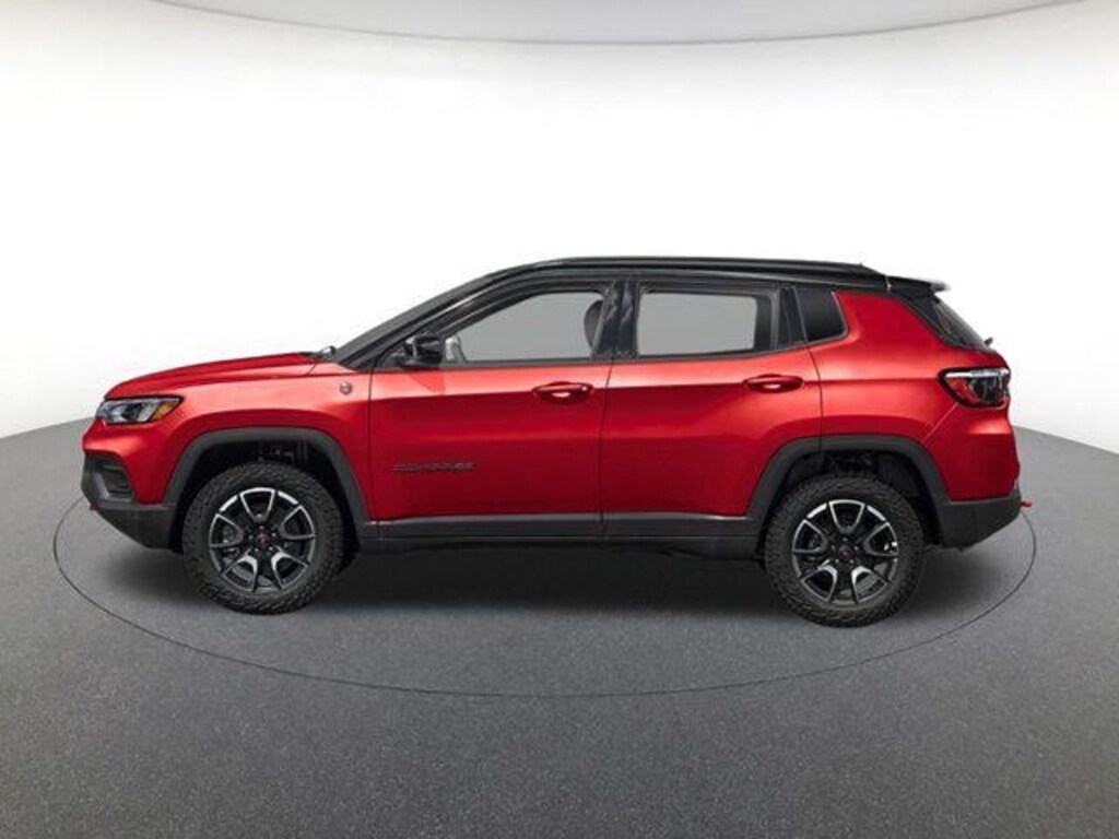 Used 2025 Jeep Compass Trailhawk SUV