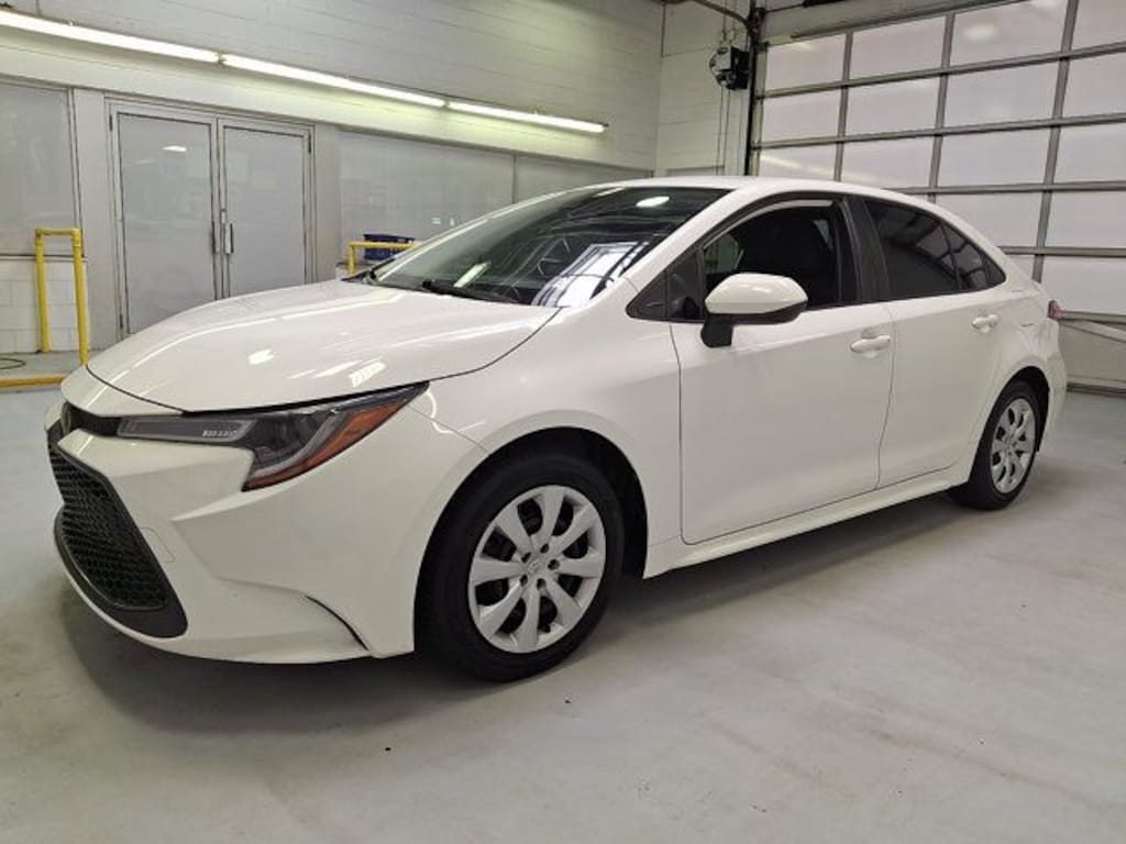 Used 2020 Toyota Corolla LE Sedan