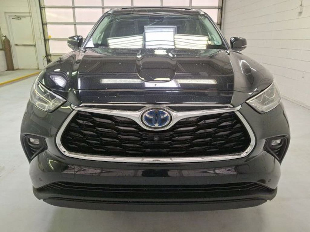 Used 2023 Toyota Highlander Hybrid Limited SUV