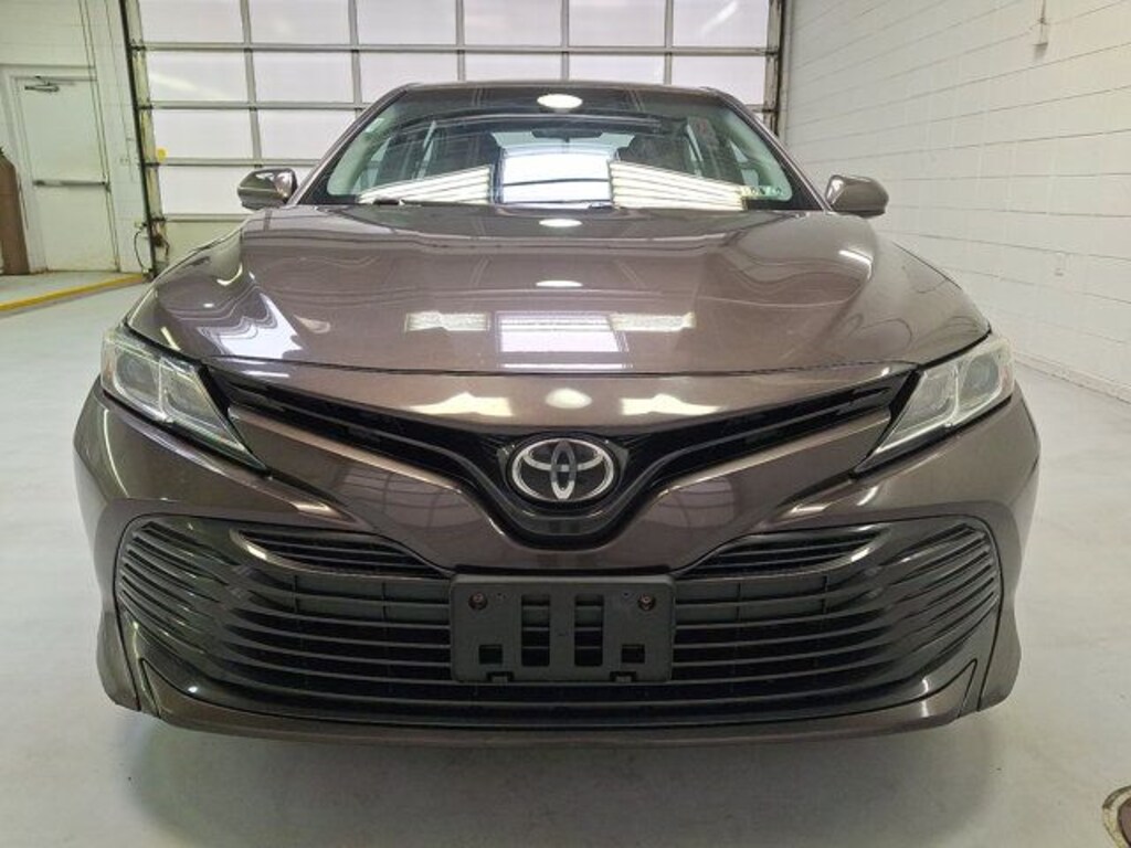 Used 2018 Toyota Camry LE Sedan