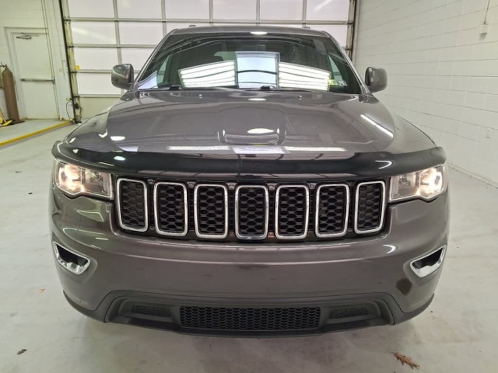 Used 2018 Jeep Grand Cherokee Laredo E SUV