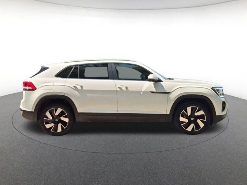 Used 2024 Volkswagen Atlas Cross Sport 2.0T SE w/Technology SUV