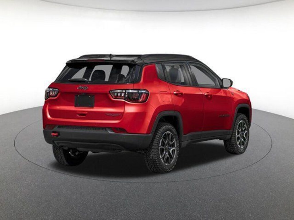 Used 2025 Jeep Compass Trailhawk SUV