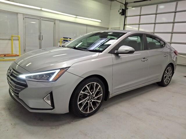 2020 Hyundai Elantra Limited photo 3