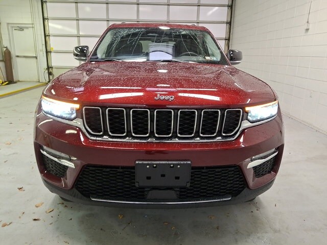 2023 Jeep Grand Cherokee Limited photo 2