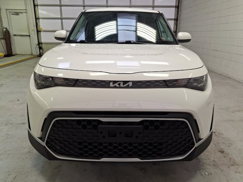 Used 2023 Kia Soul LX Hatchback