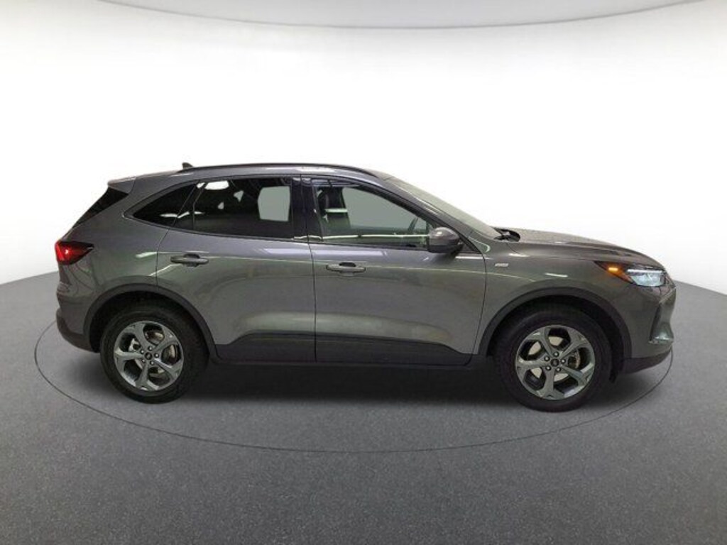 Used 2025 Ford Escape ST-Line Select SUV
