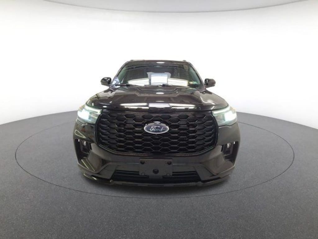 Used 2025 Ford Explorer ST-Line SUV