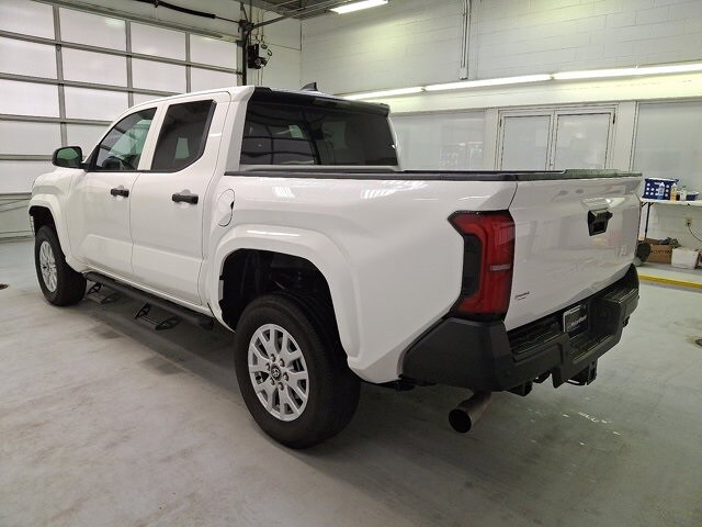 2025 Toyota Tacoma SR Double Cab photo 4