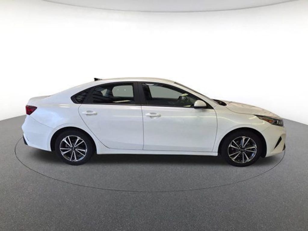Used 2024 Kia Forte LXS Sedan