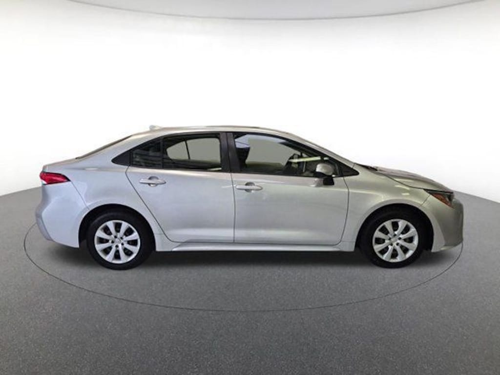 Used 2021 Toyota Corolla LE Sedan