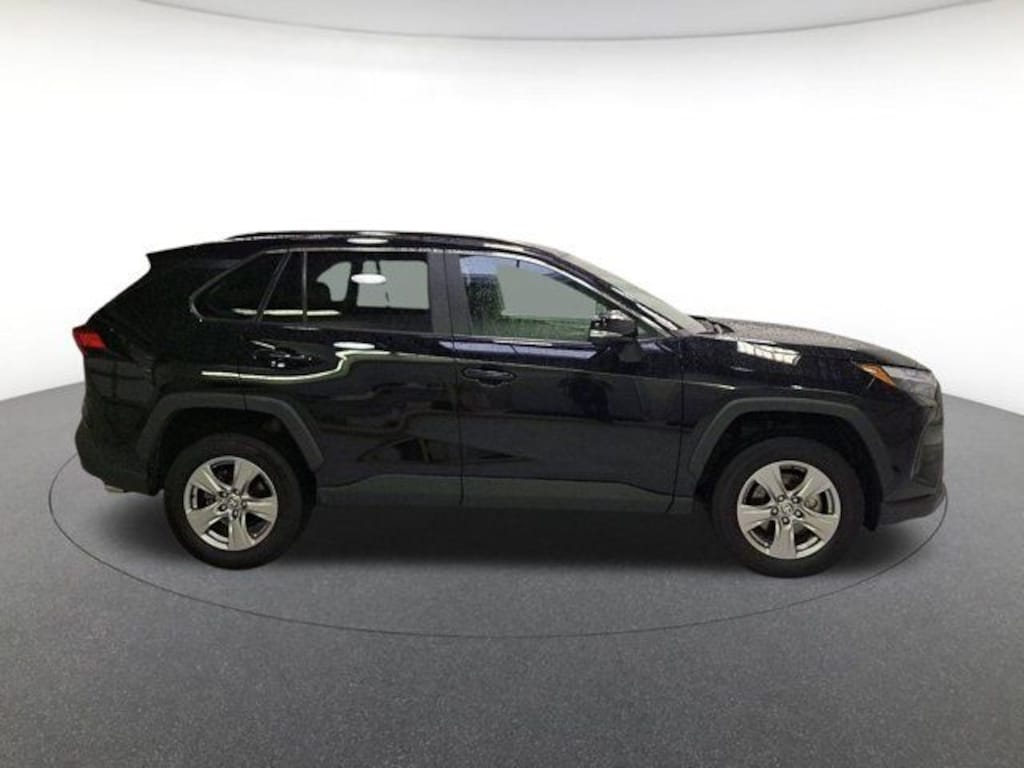 Used 2025 Toyota RAV4 XLE SUV