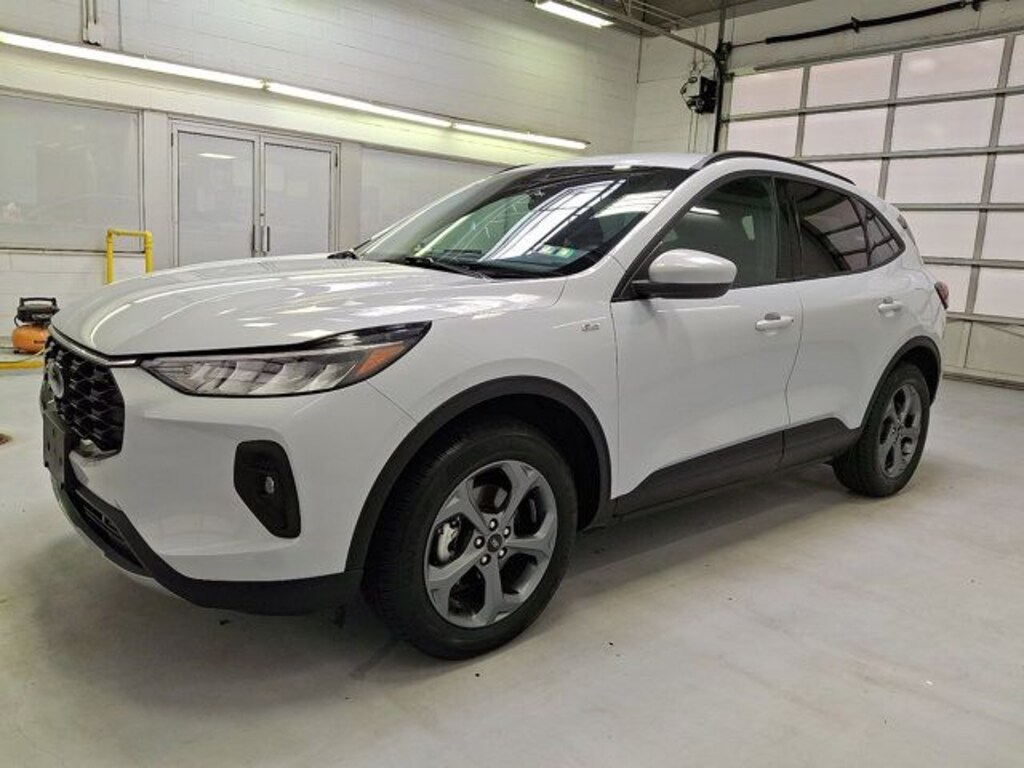 Used 2025 Ford Escape ST-Line Select SUV