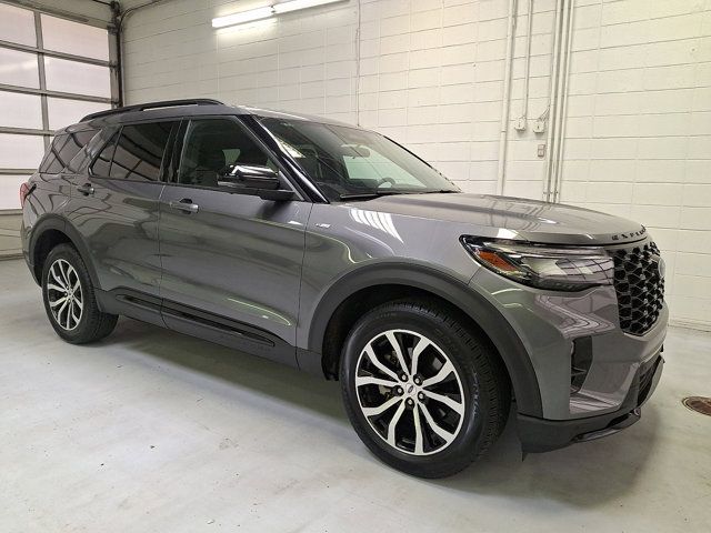 2025 Ford Explorer ST-LINE 4WD (PL535)'s photo