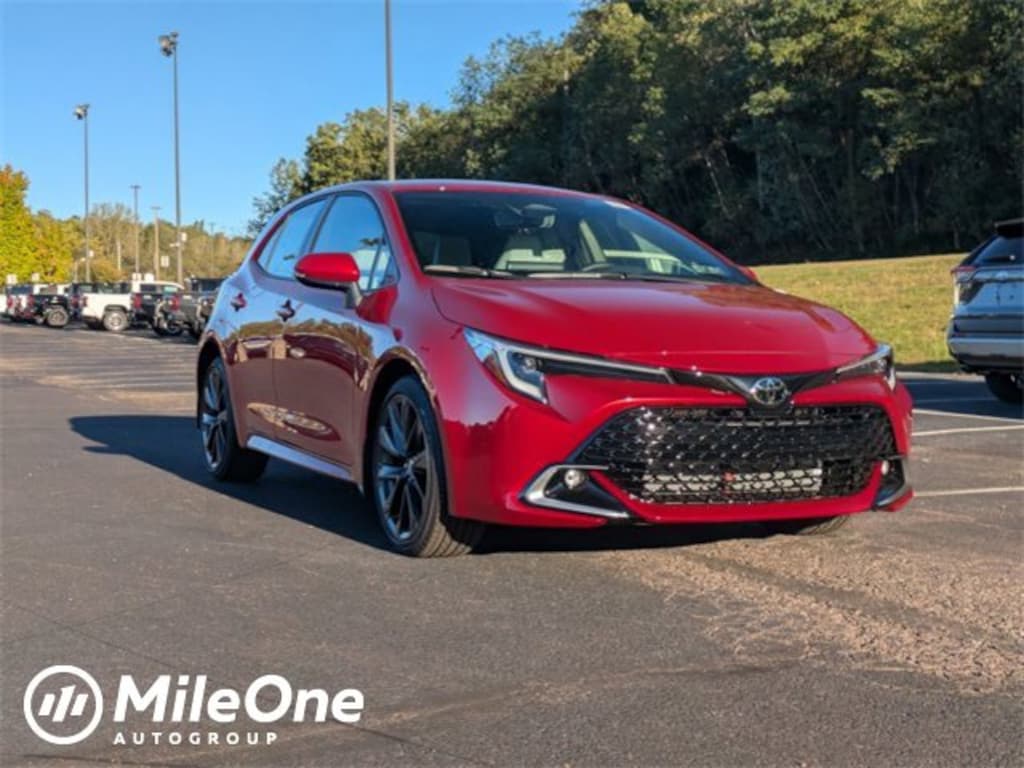 New 2025 Toyota Corolla Hatchback XSE Hatchback