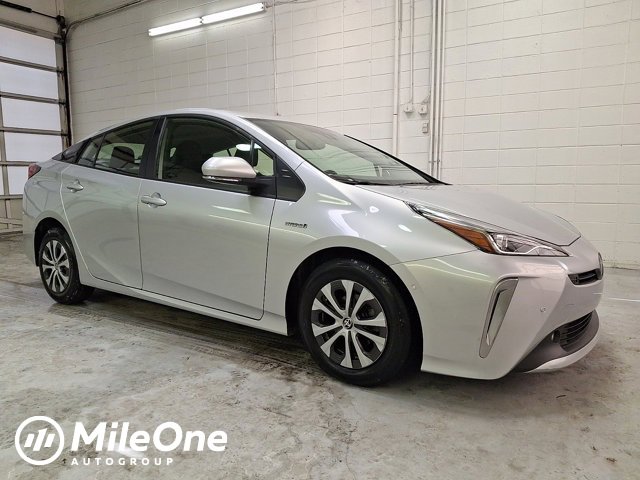2022 Toyota Prius XLE's photo