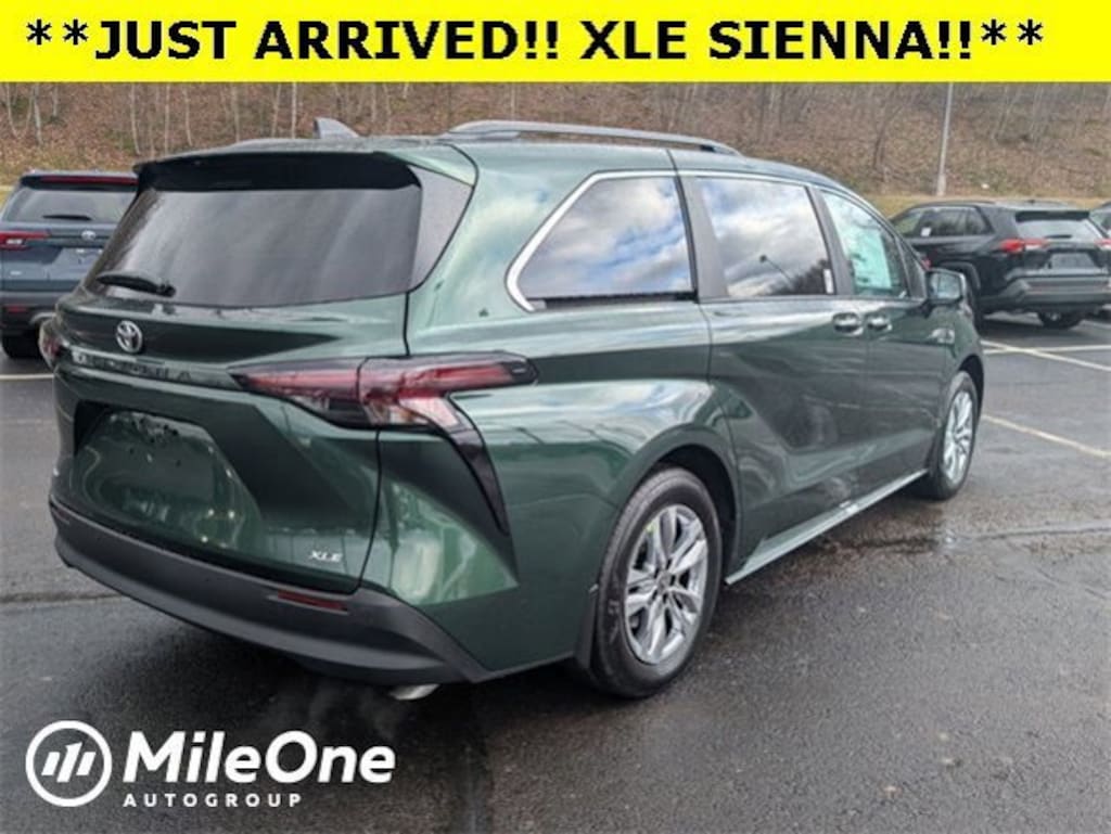 New 2026 Toyota Sienna XLE Van Passenger Van