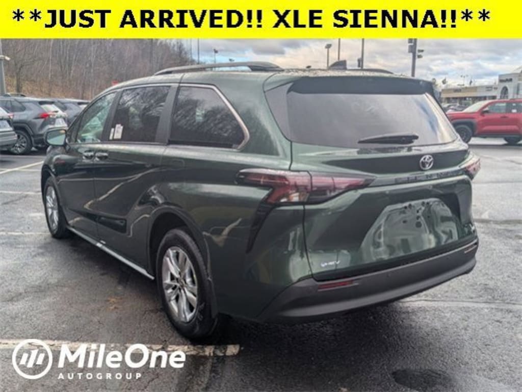 New 2026 Toyota Sienna XLE Van Passenger Van