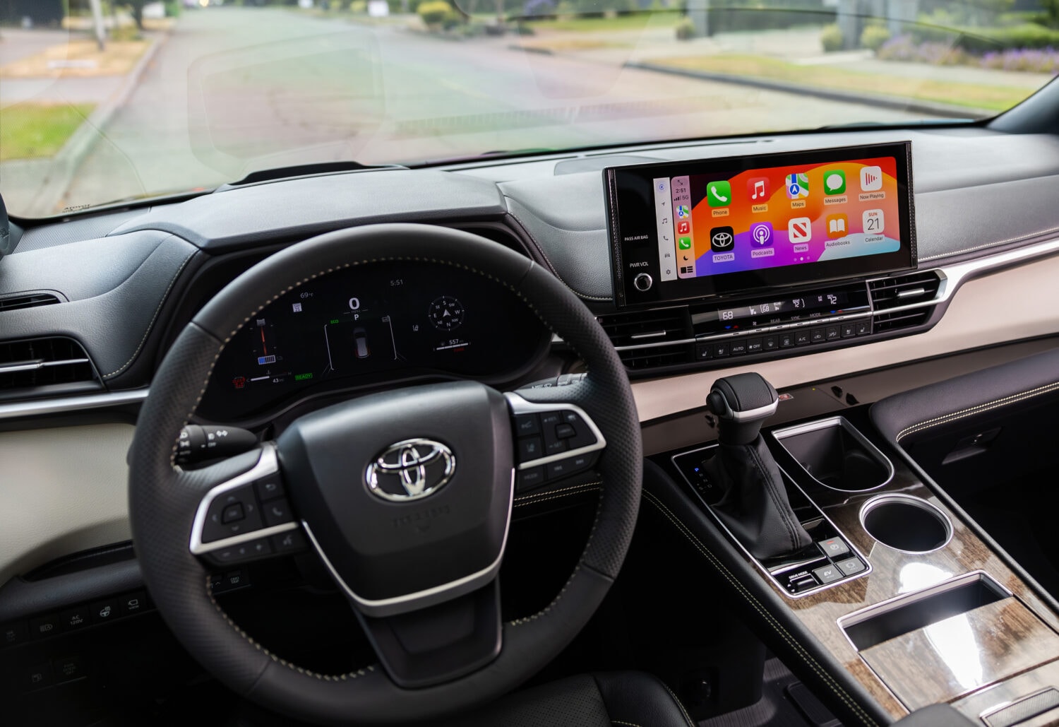 2026_Toyota-Sienna_Platinum_interior.jpg