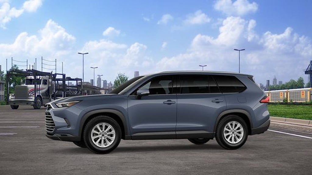 New 2026 Toyota Grand Highlander Hybrid XLE SUV