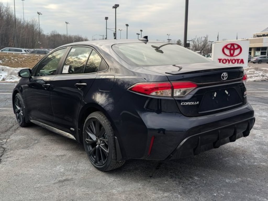 New 2026 Toyota Corolla Hybrid SE Sedan