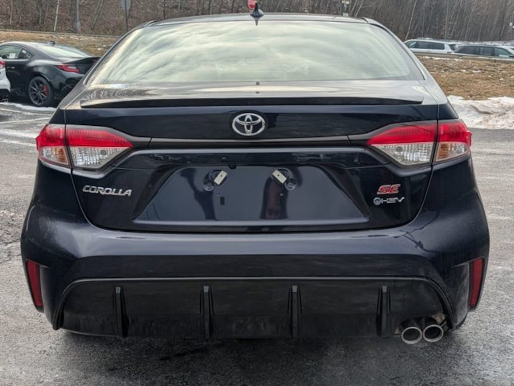 New 2026 Toyota Corolla Hybrid SE Sedan