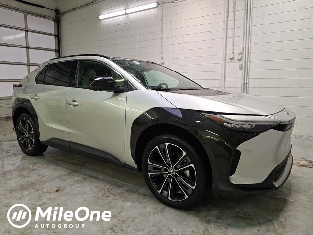 2024 Toyota bZ4X Limited's photo