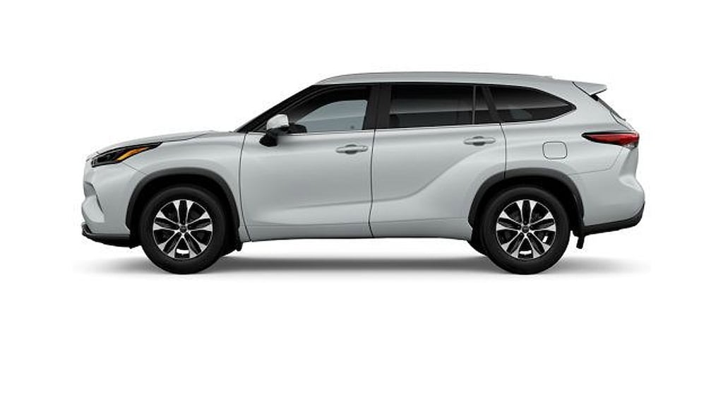New 2026 Toyota Highlander XLE SUV