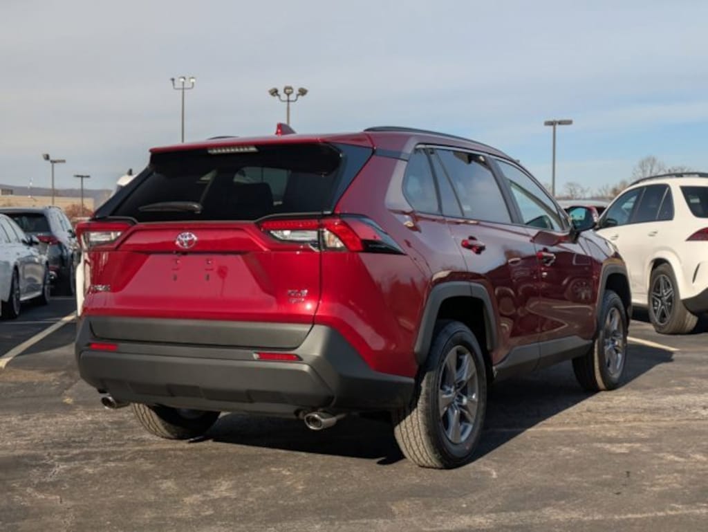 New 2025 Toyota RAV4 XLE SUV
