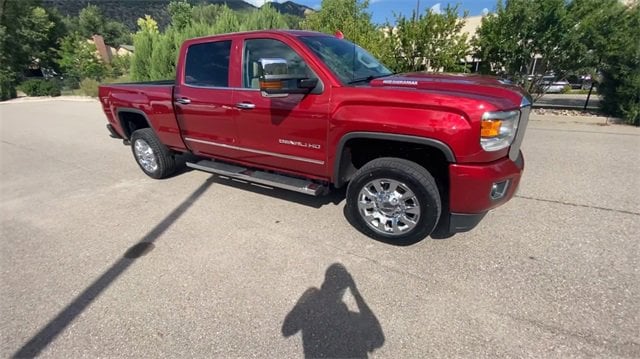 Used 2019 GMC Sierra 2500 Denali HD Denali with VIN 1GT12SEY9KF151122 for sale in Glenwood Springs, CO