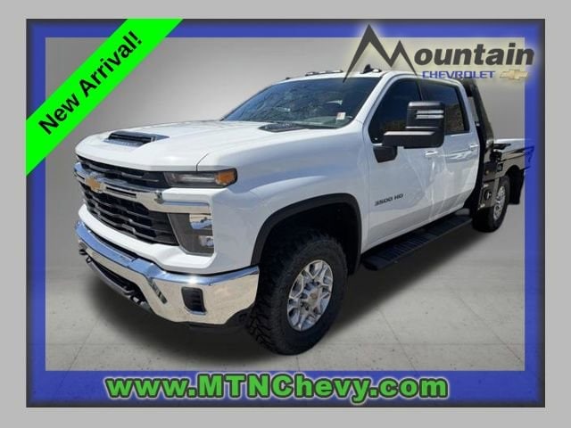 2024 Chevrolet Silverado HD LT 4WD Crew Cab Standard Box SRW's photo