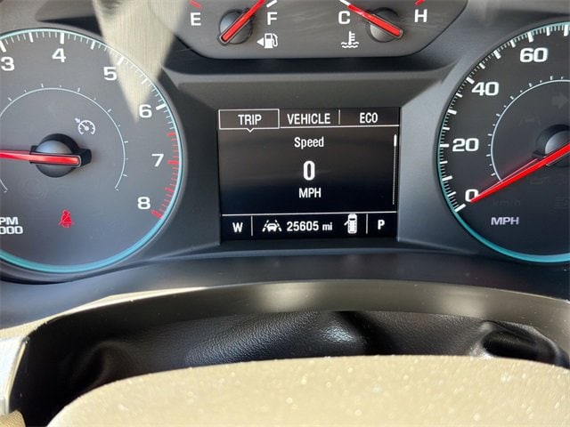 2022 Chevrolet Traverse LS photo 3