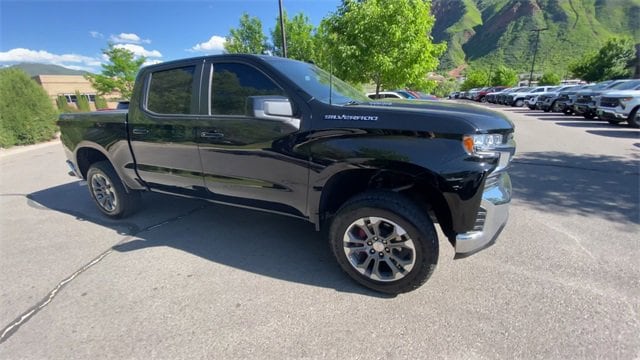 Used 2021 Chevrolet Silverado 1500 LT with VIN 3GCUYDET5MG120852 for sale in Glenwood Springs, CO