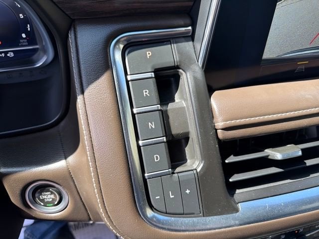 2022 Chevrolet Suburban Z71 - Photo 20