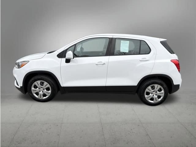 Used 2017 Chevrolet Trax LS with VIN 3GNCJKSB8HL283452 for sale in Glenwood Springs, CO