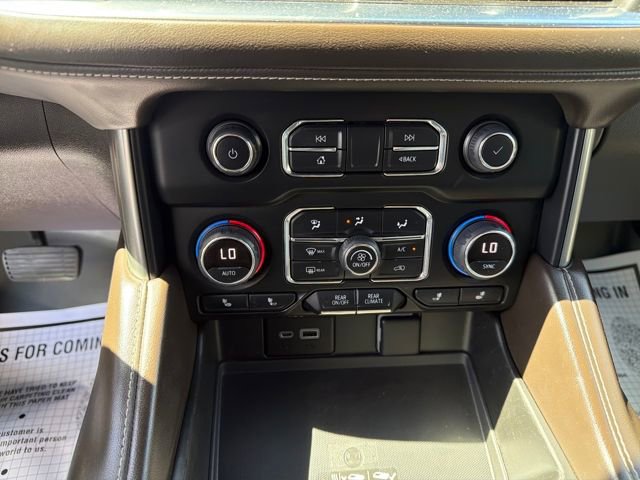 2022 Chevrolet Suburban Z71 - Photo 19