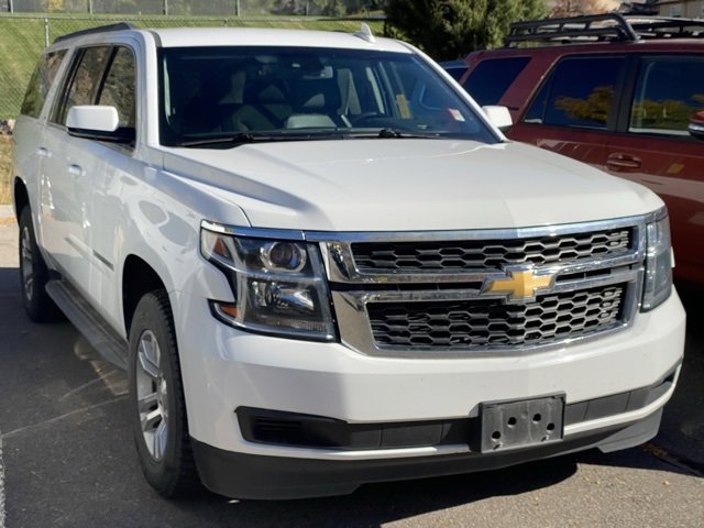 2015 Chevrolet Suburban LT photo 2