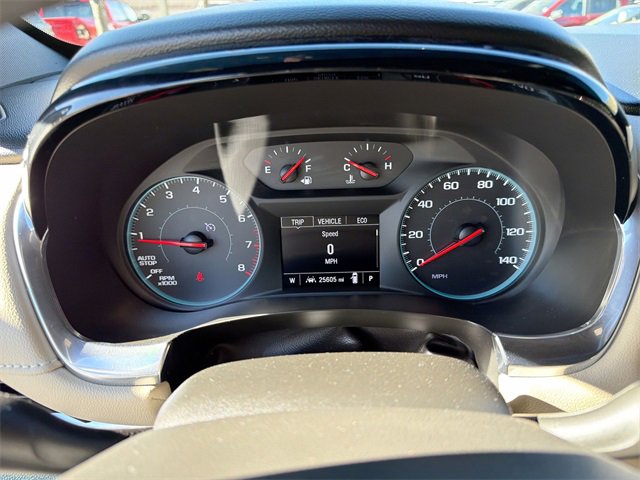 2022 Chevrolet Traverse LS photo 2