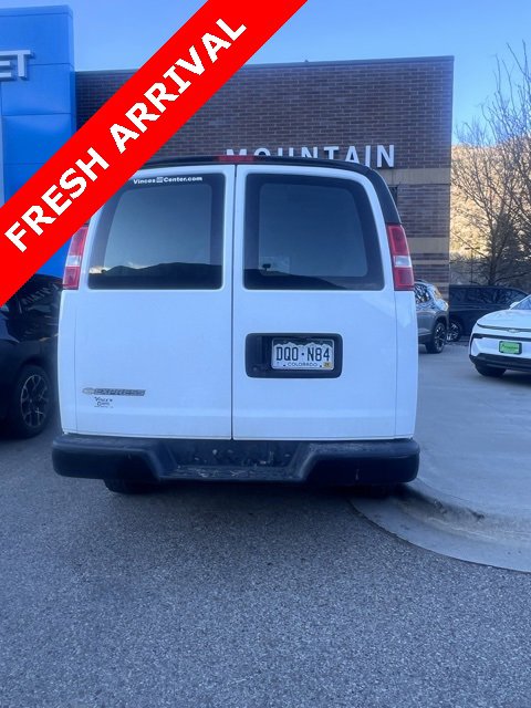 2021 Chevrolet Express Cargo 2500 photo 2