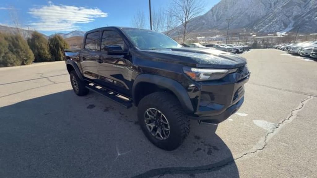 Used 2024 Chevrolet Colorado ZR2 Truck