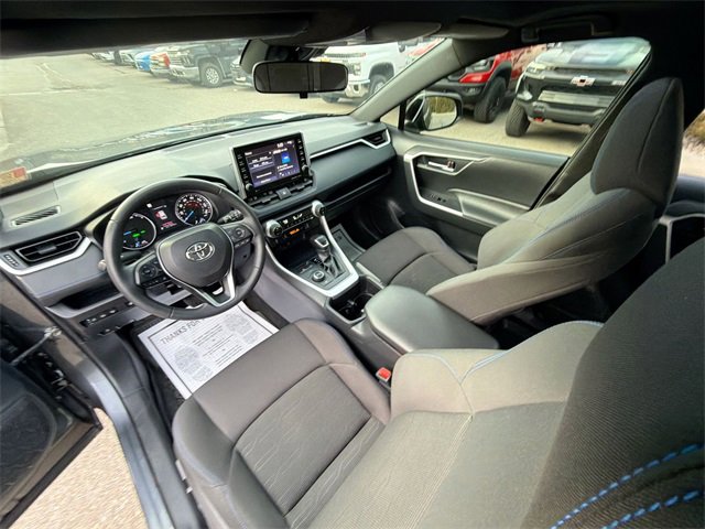 2022 Toyota RAV4 Hybrid SE photo 3