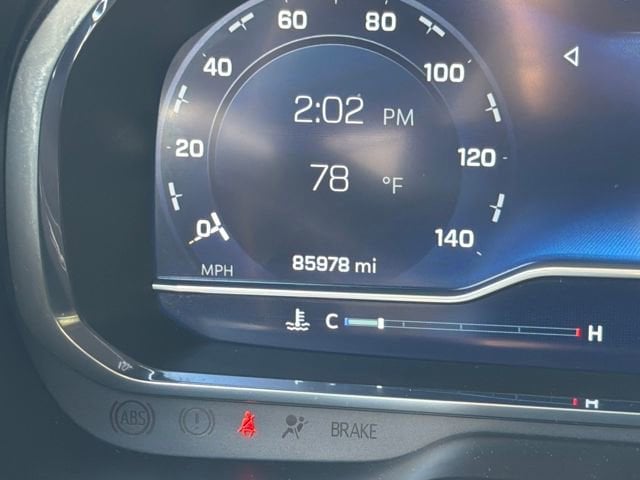 2022 Chevrolet Suburban Z71 - Photo 17